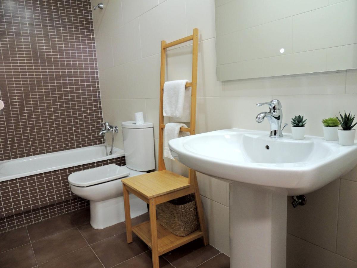 Casa Aurea-Apartamento Zona Antigua,Parking Y Wifi By Delabra Apartments Овиедо Екстериор снимка